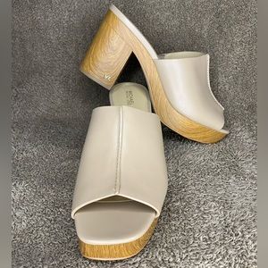 NWOT Michael Kors Aldrich platform mules size 9